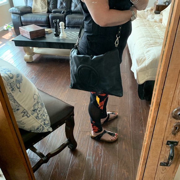 Mario Valentino Handbag - Picture 7 of 8